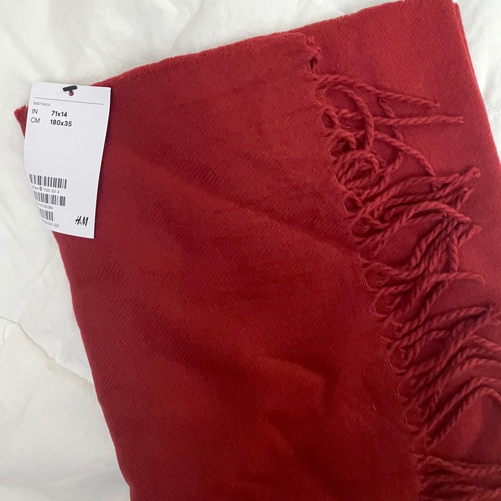 H&M Red Scarf🧣